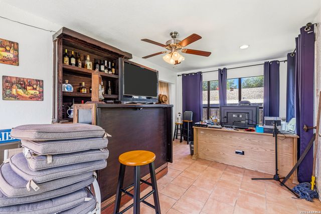 6650 Grist Mill St, Leon Valley, TX 78238