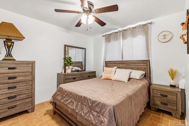 6650 Grist Mill St, Leon Valley, TX 78238