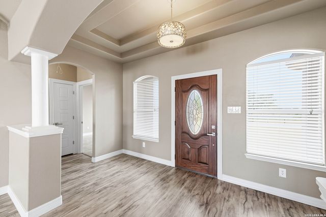 353 BIG OAK DR, Adkins, TX 78101