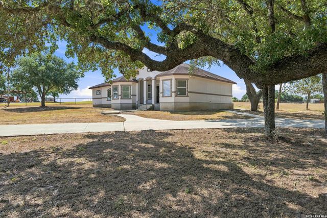353 BIG OAK DR, Adkins, TX 78101