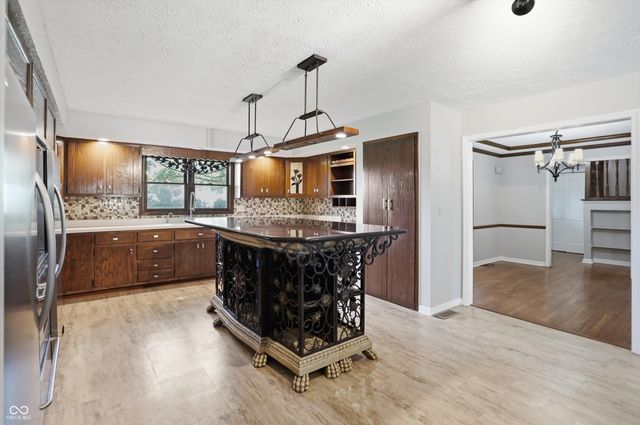 6336 N Carroll Road, Indianapolis, IN 46235