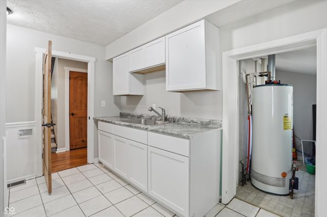 6336 N Carroll Road, Indianapolis, IN 46235
