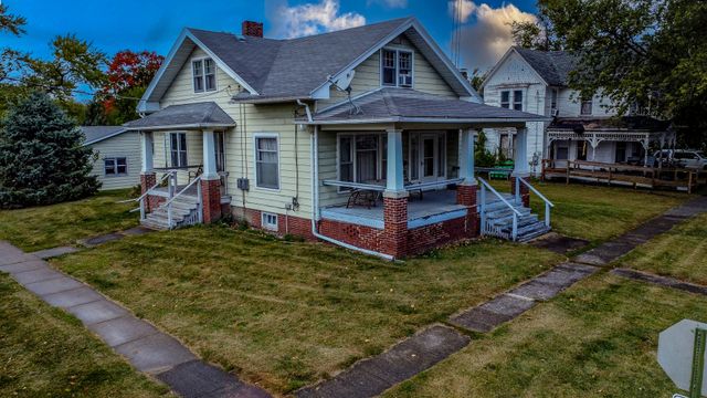 300 N Axtel Avenue, Milford, IL 60953