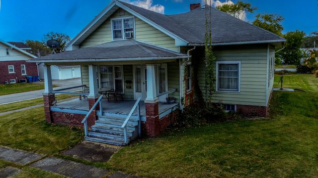 300 N Axtel Avenue, Milford, IL 60953