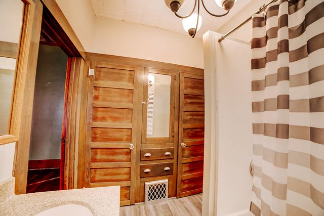 300 N Axtel Avenue, Milford, IL 60953