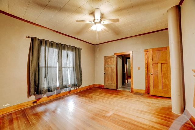 300 N Axtel Avenue, Milford, IL 60953