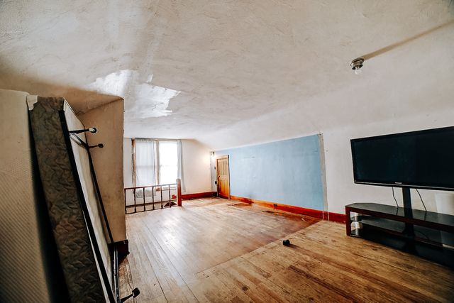 300 N Axtel Avenue, Milford, IL 60953