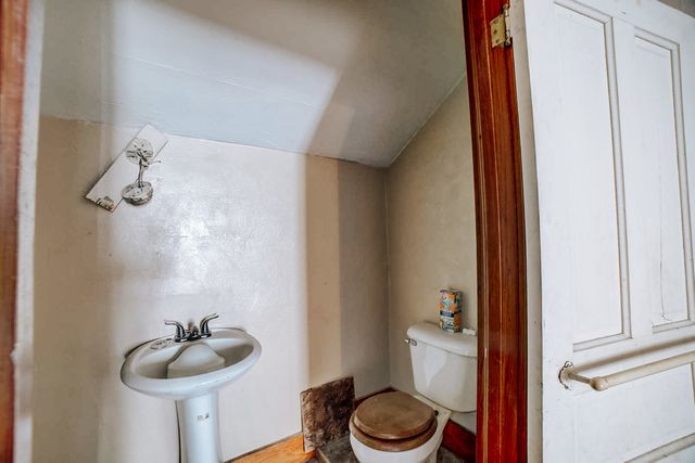 300 N Axtel Avenue, Milford, IL 60953