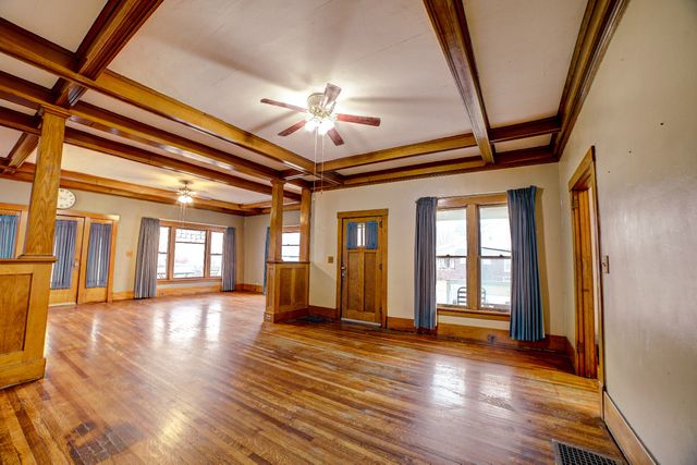 300 N Axtel Avenue, Milford, IL 60953