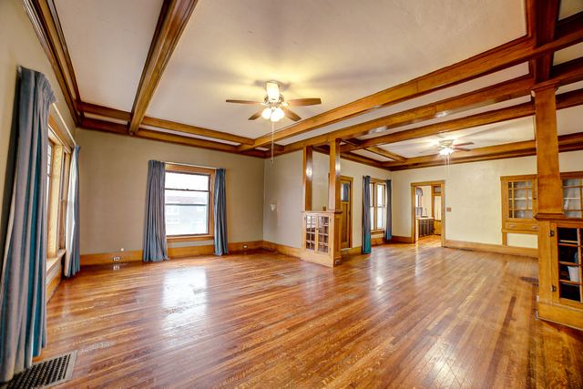 300 N Axtel Avenue, Milford, IL 60953