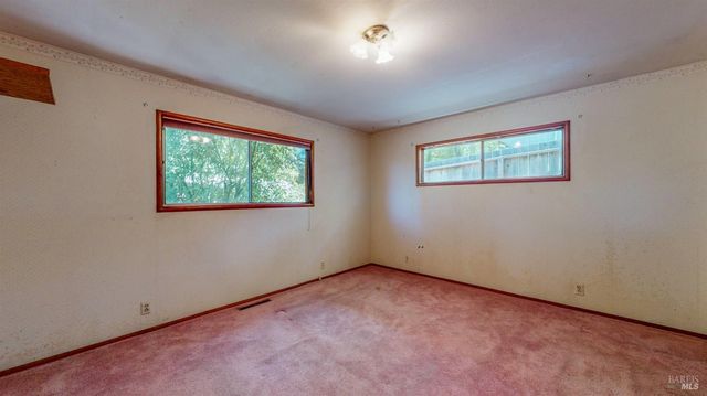 201 Gossage Ave, Petaluma, CA 94952
