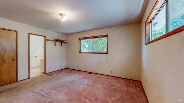 201 Gossage Ave, Petaluma, CA 94952