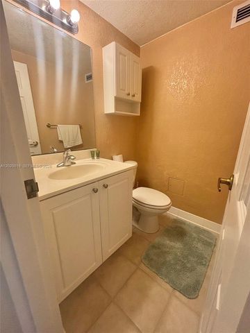 2501 S Ocean Dr 433, Hollywood, FL 33019