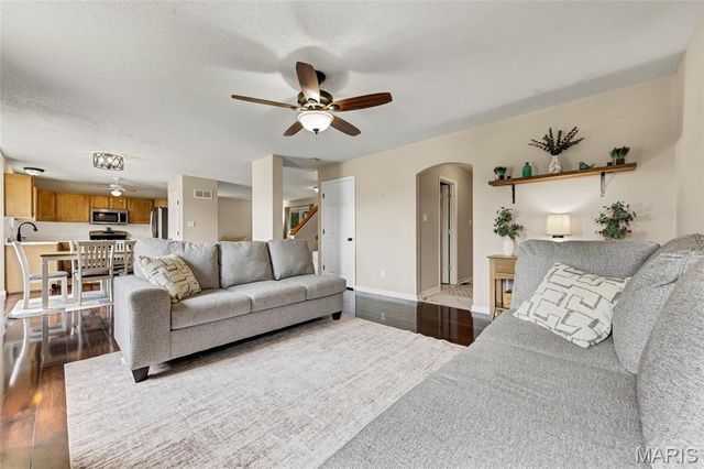 4030 Jessica Drive, Wentzville, MO 63385