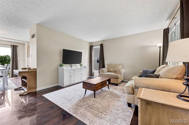 4030 Jessica Drive, Wentzville, MO 63385