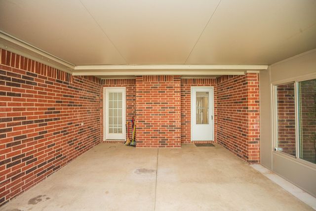 1904 77th Place, Lubbock, TX 79423