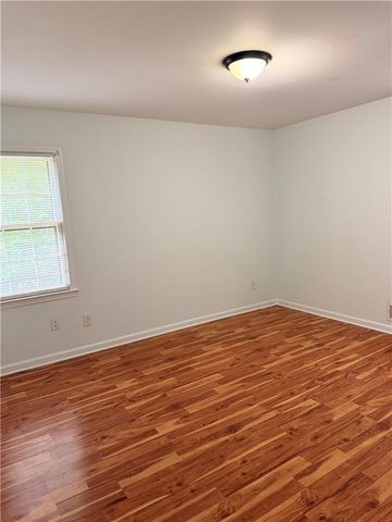886 Killian Hill Road SW, Lilburn, GA 30047