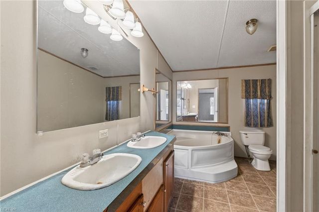 13382 George Washington Memorial HWY, Gloucester, VA 23061