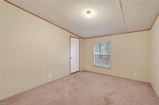 13382 George Washington Memorial HWY, Gloucester, VA 23061