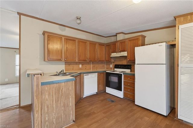 13382 George Washington Memorial HWY, Gloucester, VA 23061