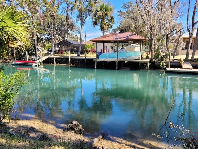 1115 SE Kings Bay Drive, Crystal River, FL 34429