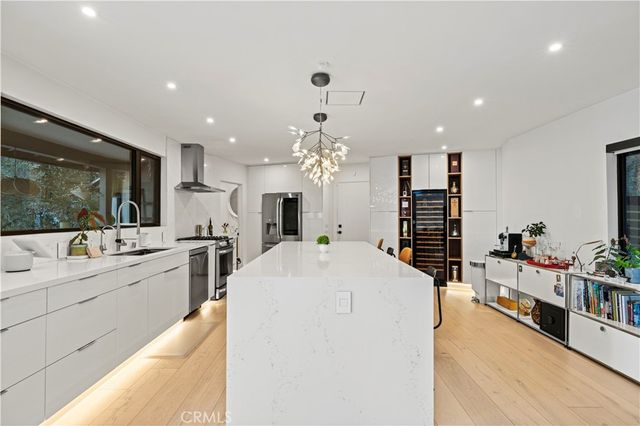 3640 Wrightwood, Studio City, CA 91604