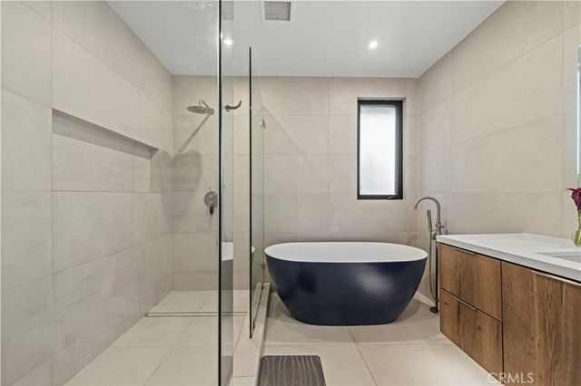 3640 Wrightwood, Studio City, CA 91604