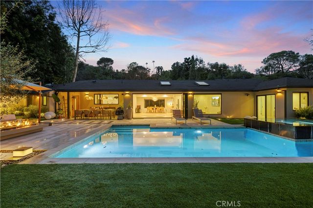 3640 Wrightwood, Studio City, CA 91604