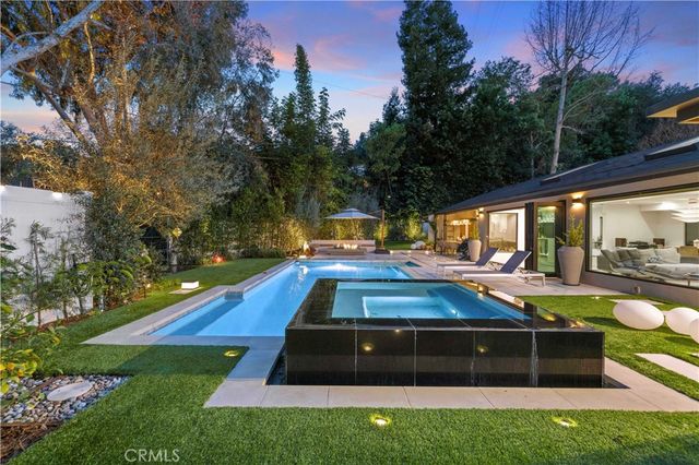 3640 Wrightwood, Studio City, CA 91604