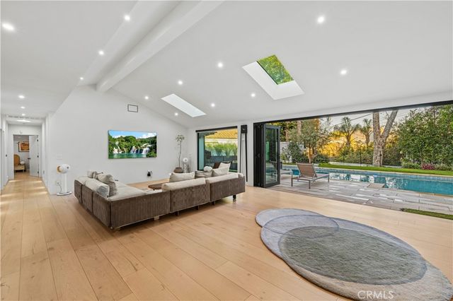 3640 Wrightwood, Studio City, CA 91604