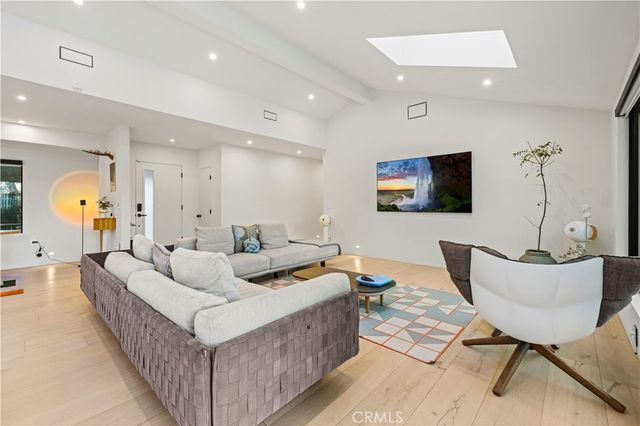 3640 Wrightwood, Studio City, CA 91604