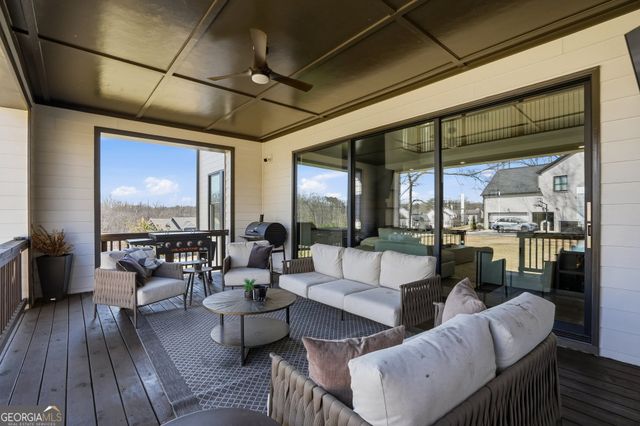17105 River Overlook Drive, Roswell, GA 30075