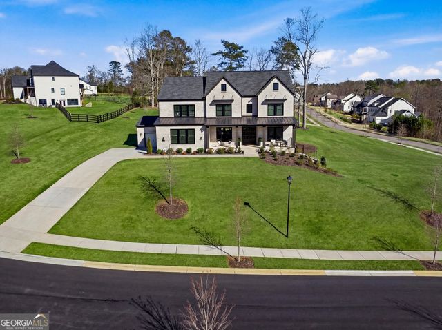 17105 River Overlook Drive, Roswell, GA 30075