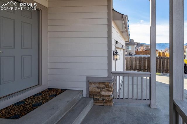 6425 Dancing Star Way, Colorado Springs, CO 80911