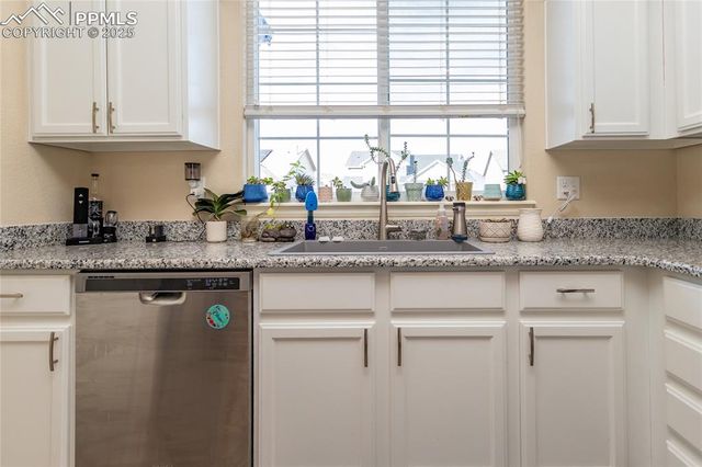 6425 Dancing Star Way, Colorado Springs, CO 80911