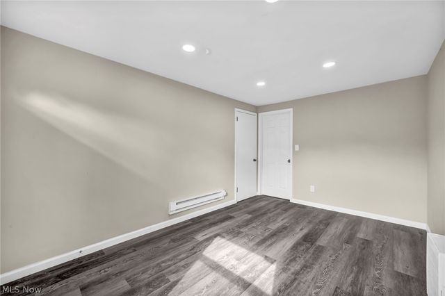 12215 National Drive, Grafton, OH 44044