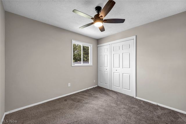 12215 National Drive, Grafton, OH 44044