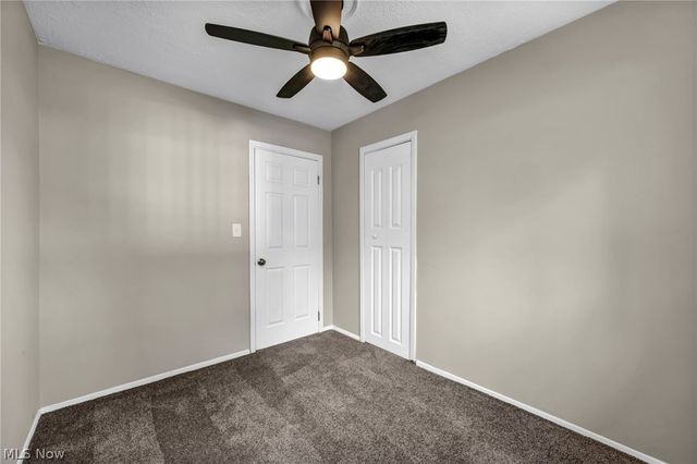12215 National Drive, Grafton, OH 44044