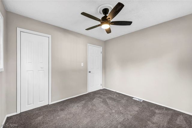 12215 National Drive, Grafton, OH 44044