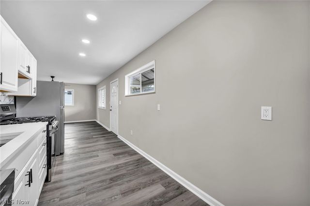 12215 National Drive, Grafton, OH 44044