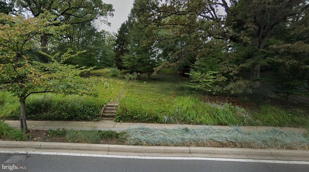 7406 PINEY BRANCH RD, Takoma Park, MD 20912