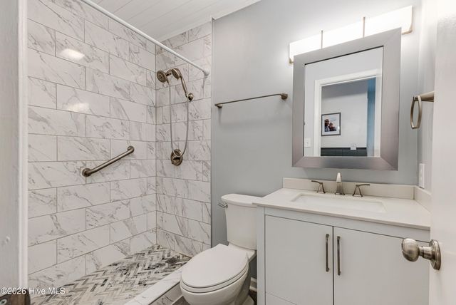 139 NE 18th Street, Oak Island, NC 28465