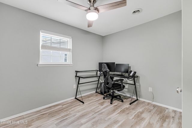 139 NE 18th Street, Oak Island, NC 28465