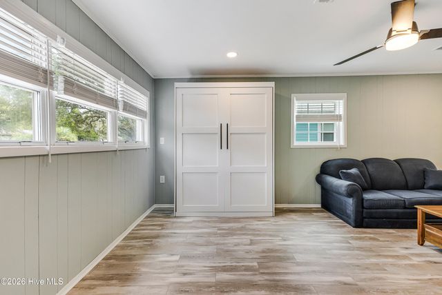 139 NE 18th Street, Oak Island, NC 28465