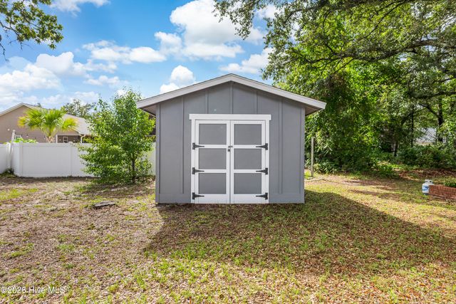 139 NE 18th Street, Oak Island, NC 28465