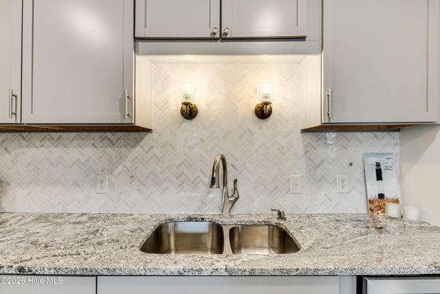 139 NE 18th Street, Oak Island, NC 28465