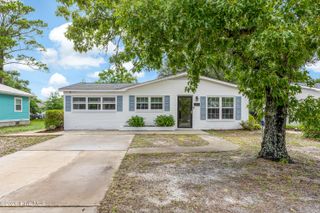 139 NE 18th Street, Oak Island, NC 28465