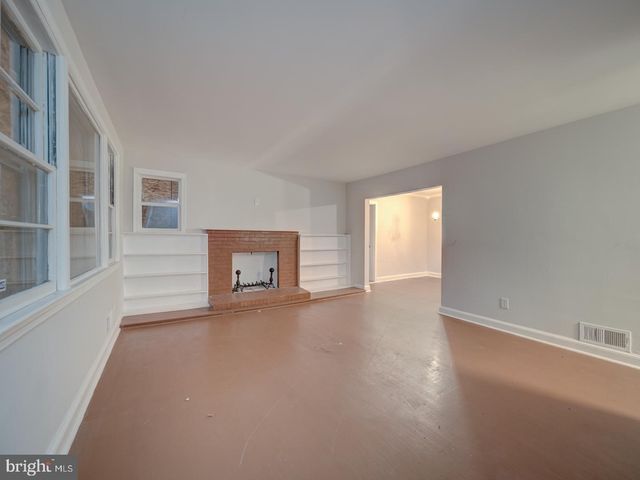 5506 SHAWNEE DR, Oxon Hill, MD 20745