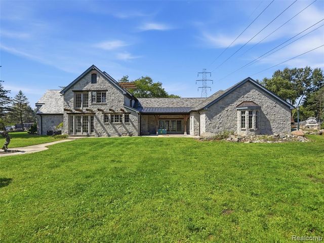 61400 Romeo Plank Road, Ray, MI 48096
