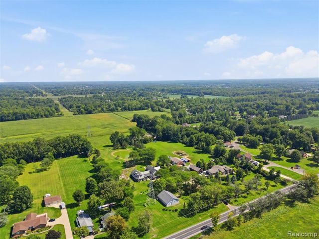 61400 Romeo Plank Road, Ray, MI 48096